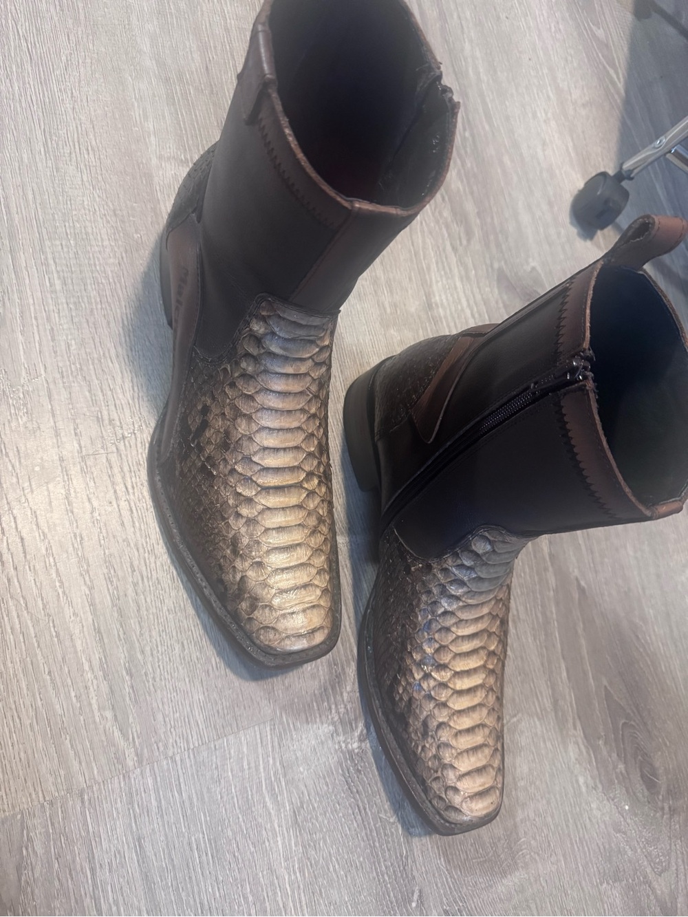 Men's Size 11D Genuine Python Skin and Brown Western Ankle Boots with Dubai Toe